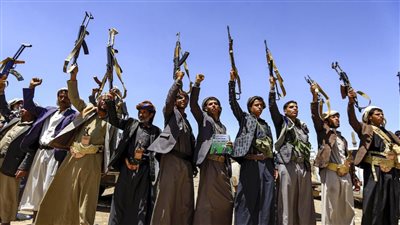 اليمن.. اعترافات خلية حوثية تُهرب أسلحة من ميناء بندر عباس الإيراني للحديدة