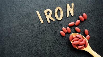 علاج الإمساك بسبب حبوب الحديد.. نصائح طبية لصحة الجهاز الهضمي