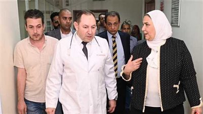 وزيرة التضامن الاجتماعي المصرية تزور مصابي حادث الكنيسة بإمبابة