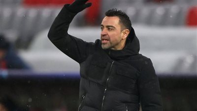  المدير الفني لبرشلونة يدافع عن فريقه بعد سقوطه في فخ التعادل السلبي مع 