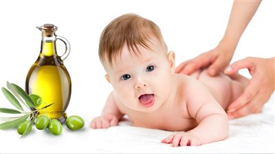 علاج الإمساك عند الأطفال الرضع بزيت الزيتون.. مساج للبطن وتحفيز للشرج