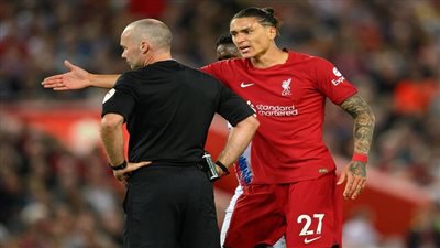 فان دايك ينتقد نونيز بعد واقعة كريستال بالاس