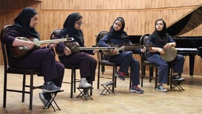 إيران تقرر حظر الموسيقى للفتيات بالمدارس في مدينة شيراز