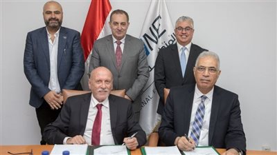 المنطقة الاقتصادية لقناة السويس توقع مشروعا لإنشاء منطقة خدمات لوجستية 