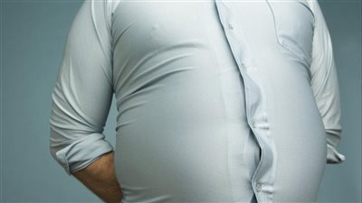 كيفية التخلص من الماء الزائد في البطن.. طرق طبيعية ومشروب عشبي فعال