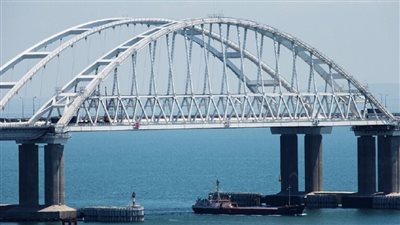حرب أوكرانيا.. برلماني يصف خطط كييف لضرب جسر القرم بالجنون