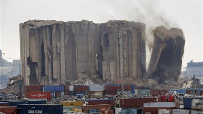 انهيار جديد في صوامع مرفأ بيروت