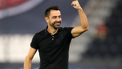  بعد الفوز على ريال سوسيداد.. مدرب برشلونة يدافع عن لاعب وسطه الهولندي 