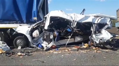 16 قتيلا في روسيا تحطم بين الميني باص والشاحنات