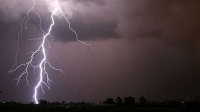 صاعقة تدمر مخزنا للذخائر في دارفور