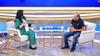 اليوم.. الشاعر أيمن بهجت قمر ضيف «منى الشاذلي» على قناة cbc