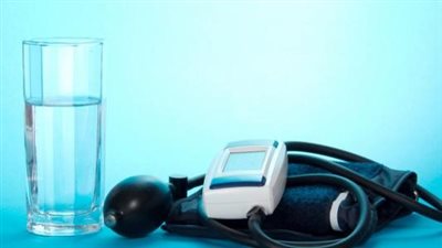 علاج ضغط الدم المرتفع بالماء.. يُحدث تأثيرا فعالا لهذا السبب