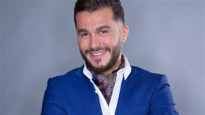 شاهد.. مقطع مؤثر يجمع جورج الراسي مع نجله قبل وفاته