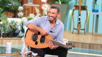 الفنان كاظم الساهر ضيف منى الشاذلى الجمعة المقبل