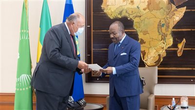 وزير الخارجية المصري يلتقي رئيس الجمهورية الجابونية 