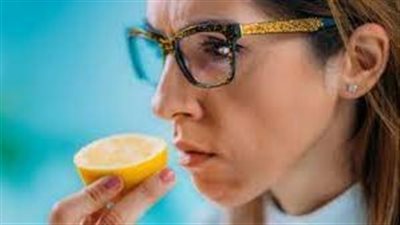 دراسة تتوصل إلى وجود علاقة بين حاسة الشم المعطّلة والخرف