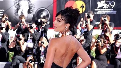  شاهد.. عارضة الأزياء الإسبانية 