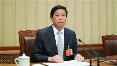 تلبية لدعوة الدوما.. رئيس البرلمان الصيني يزور روسيا