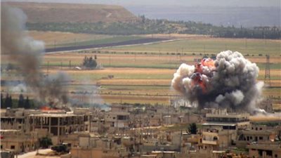 مصرع وإصابة 4 عسكريين سوريين إثر قصف صاروخي في إدلب