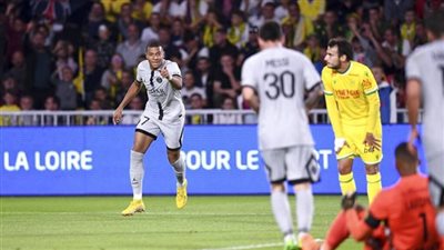 بثلاثية.. نانت يسقط أمام باريس سان جيرمان بمشاركة مصطفى محمد