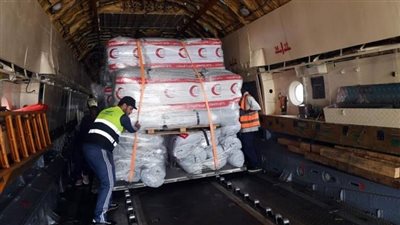  من خلال توزيع مساعداتها المختلفة.. الإمارات تواصل جهودها الإغاثية والإنسانية بالسودان