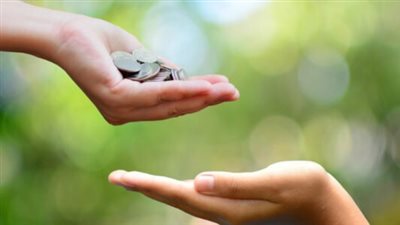 البرلمان العربي يدعو لتعزيز العمل الخيري لمواجهة تداعيات الأزمات الإنسانية الراهنة