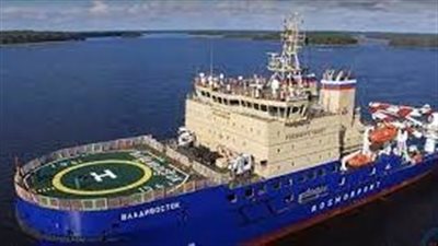 موسكو تعلن عن بدء تصنيع كاسحة جليد جديدة 