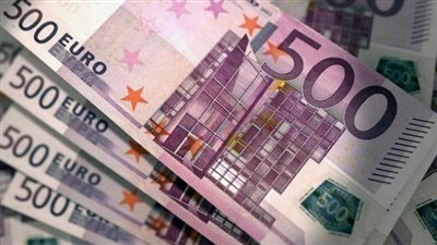 تدنى سعر اليورو.. وسط توقعات بهبوط حاد للبورصات الأوروبية