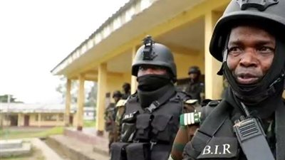 مصرع 6 أشخاص إثر هجوم مسلح على حافلة في الكاميرون