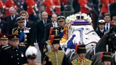 وداع طويل ومراسم رتيبة.. سر الـ10 أيام ما قبل دفن الملكة إليزابيث