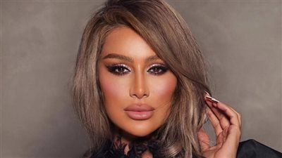  بإطلالة كاجوال تميل للجرأة... الفنانة اللبنانية مايا دياب تتصدر مواقع التواصل