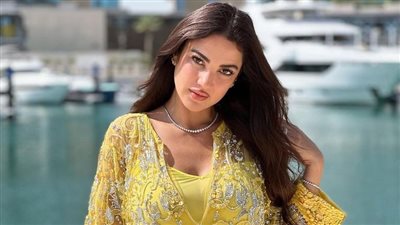  باللون الأصف.. إطلالة جديدة للنجمة التونسية 