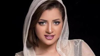  الفنانة المصرية 