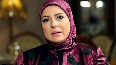 بعد تعرض زوجها لوعكة صحية.. الإعلامية المصرية 
