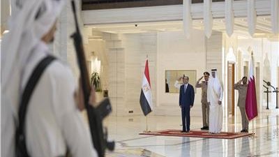 أمير قطر مغردًا: سعيد بزيارة الرئيس السيسي للدوحة