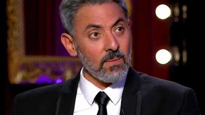 الفنان المصري فتحي عبد الوهاب يسلط الضوء على بعض الجوانب من بداياته الفنية