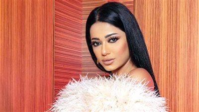  الفنانة العراقية 