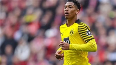 صراع بين ريال مدريد وكبار أندية إنجلترا لخطف موهبة بوروسيا دورتموند 