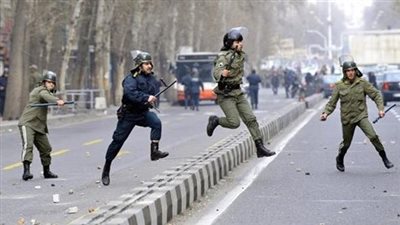 إيران.. 5 إصابات بينهم حالة حرجة برصاص الأمن ضد محتجين في مدينة سقز 