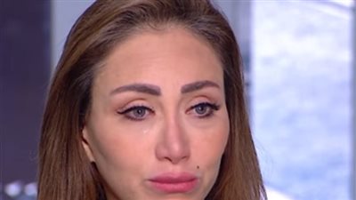 سر بكاء الإعلامية المصرية ريهام سعيد على الهواء (فيديو)