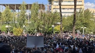 مصرع 4 متظاهرين برصاص الأمن الإيراني احتجاجا على مقتل مهسا أميني