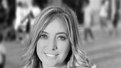 الشاعرة سالى روحي تعلن إنطلاق معرض 