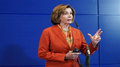 رئيسة الكونجرس الأمريكي تجري محاثات مع رئيس الوزراء الأرميني