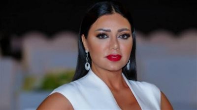 بطريقتها الخاصة.. رانيا يوسف تعلق على ضوابط دخول النجوم إلى مهرجان القاهرة السينمائي