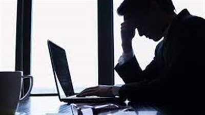 دراسة: التعامل مع الفنون عبر الإنترنت قد يؤدي إلى تحسين الصحة النفسية لدى الشباب