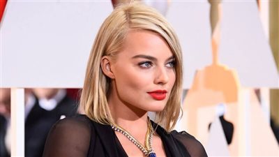 إطلالة مثيرة للممثلة الأسترالية مارجوت روبي (صور)