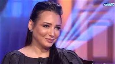 ساندي تكشف تفاصيل زواجها للمرة الثانية ثم طلاقها 