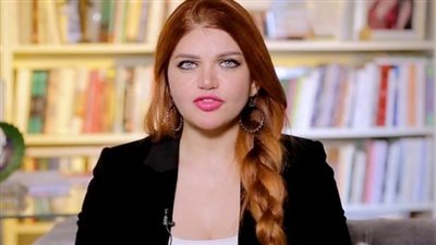  الإعلامية المصرية ياسمين الخطيب تثير ضجة كبيرة على مواقع التواصل