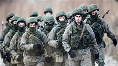 شاهد.. إصابة عسكريا روسيا يشرف على مركز تعبئة للجيش في سيبيريا