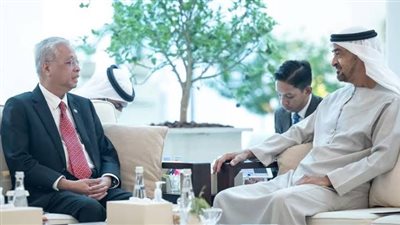 الشيخ محمد بن زايد يستقبل رئيس وزراء ماليزيا